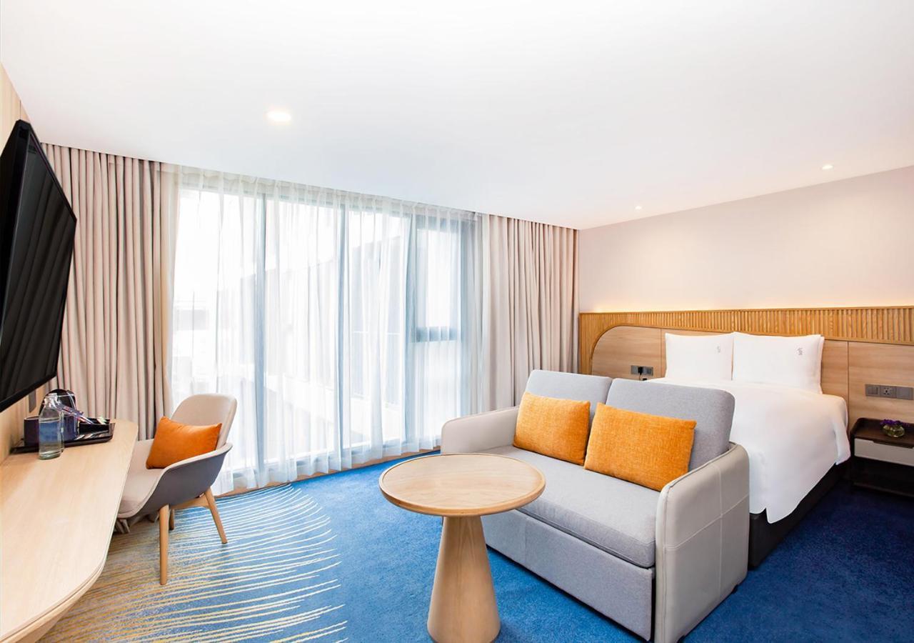 Holiday Inn Express & Suites Bangkok Central Pier By Ihg Exterior photo